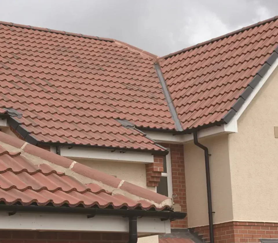 What-is-the-life-expectancy-of-roof-tiles-1